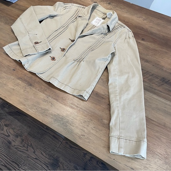 Levi’s Jacket - Picture 2 of 7